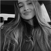 Profesora titulada en Educación Infantil, ¡con muchas ganas de seguir aprendiendo y ayudar en lo que pueda!